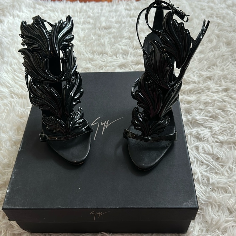 Giuseppe black Sandals size 8